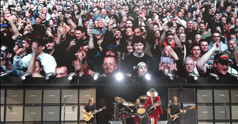 AC/DC regressam a Melbourne após 10 anos de ausência e provocam um micro sismo