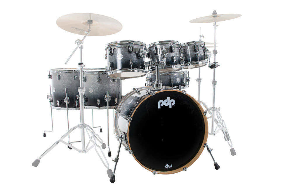 Studio 22 Concept Maple Brilho prateado e preto