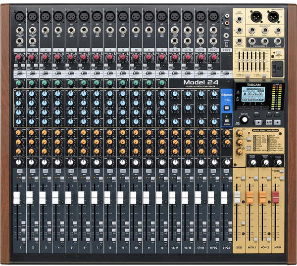 Tascam Modelo 24