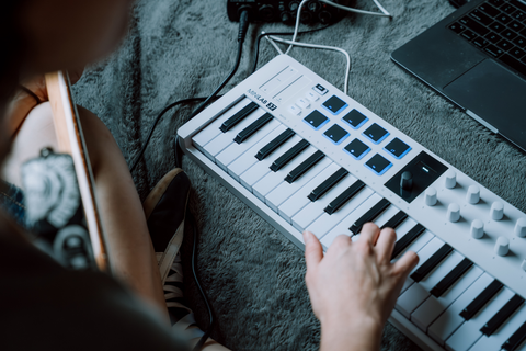 Arturia MiniLab 37: o controlador MIDI compacto passa a 37 teclas