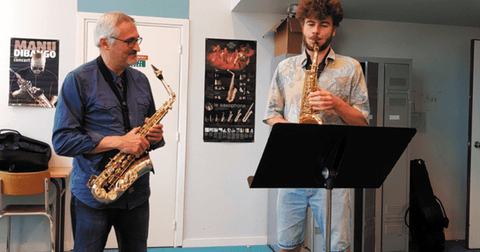 Testemunhos: com que frequência se deve trocar a boquilha do saxofone ou do clarinete?