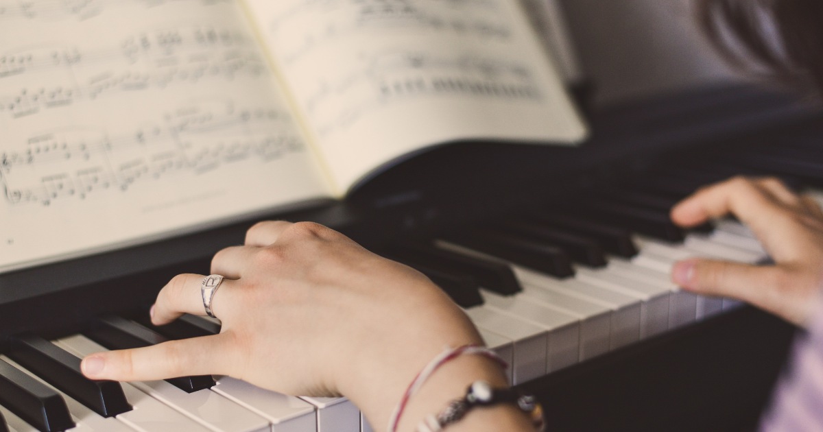 Solfège et piano : pourquoi l&rsquo;apprendre et par où commencer ?