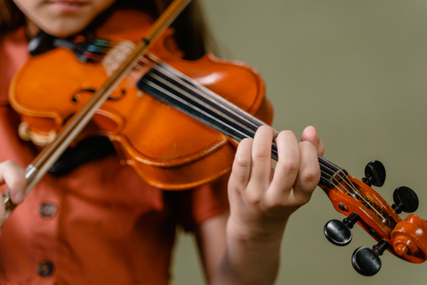 Viola ou violino: diferenças essenciais e qual escolher para começar