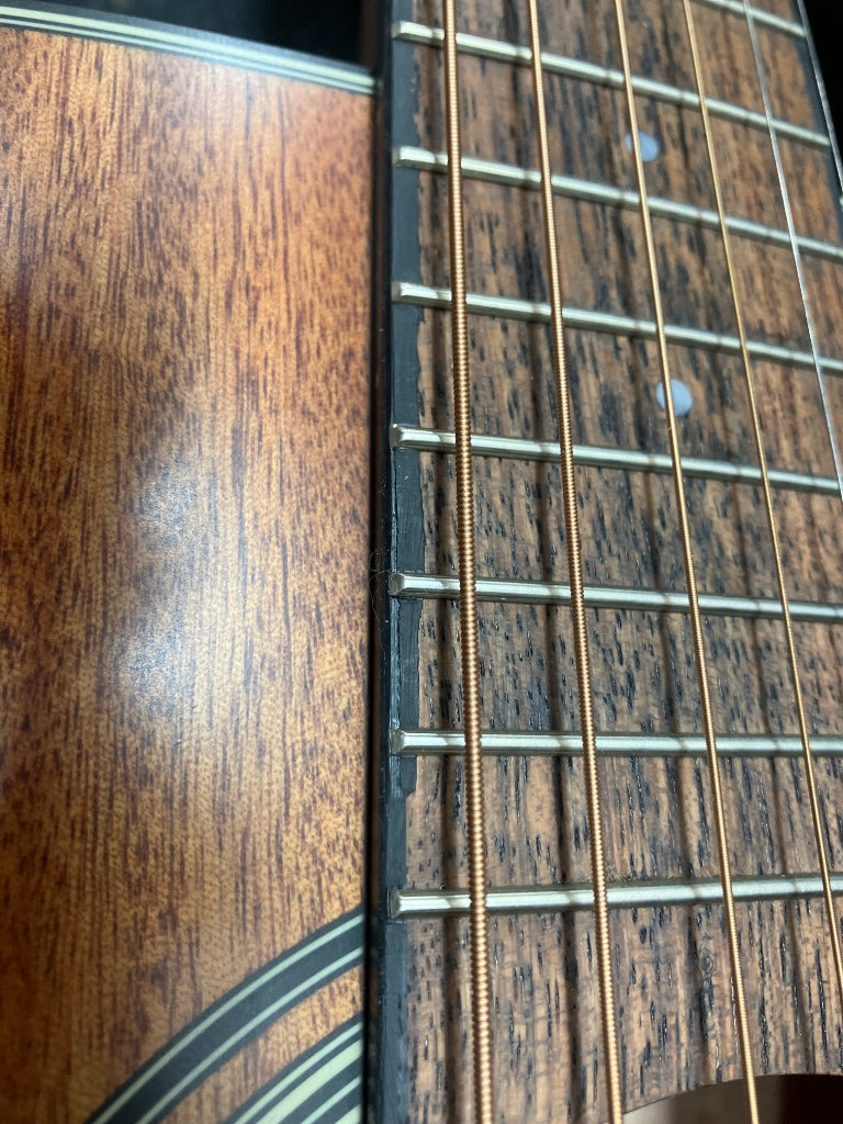 Gld11Ens 11 Dreadnought Acajou - B Stock