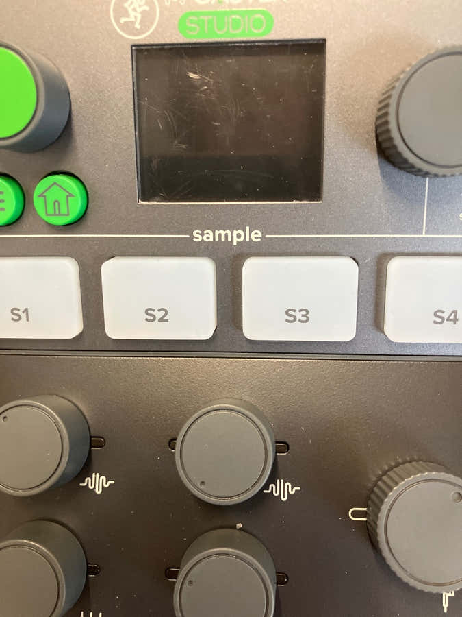 M CASTER STUDIO B-Stock