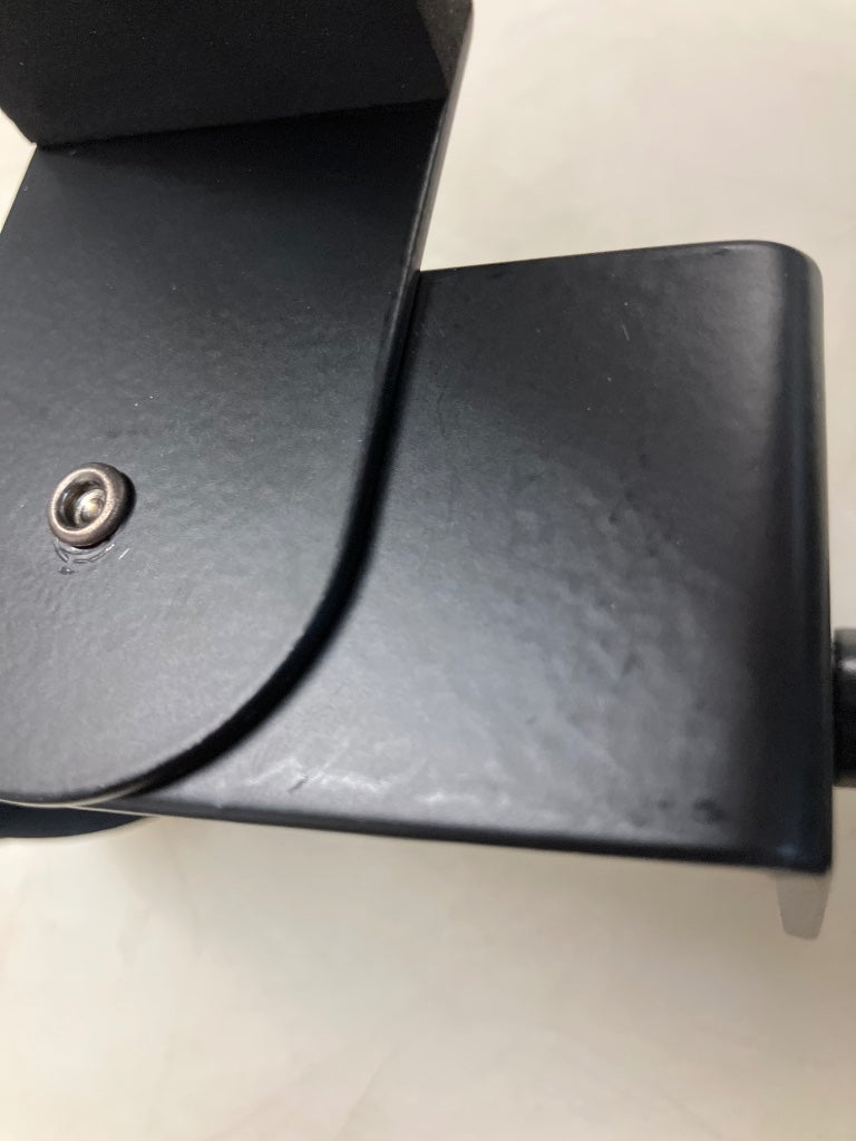 MS327 HEADPHONE HOLDER WITH CLAMP BLACK - B Stock