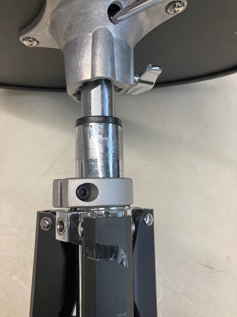 Assento Roadster Triangle D-1500RGL Sistema de êmbolo - Stock B