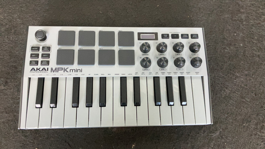 MPK Mini MK3 GR - B Stock