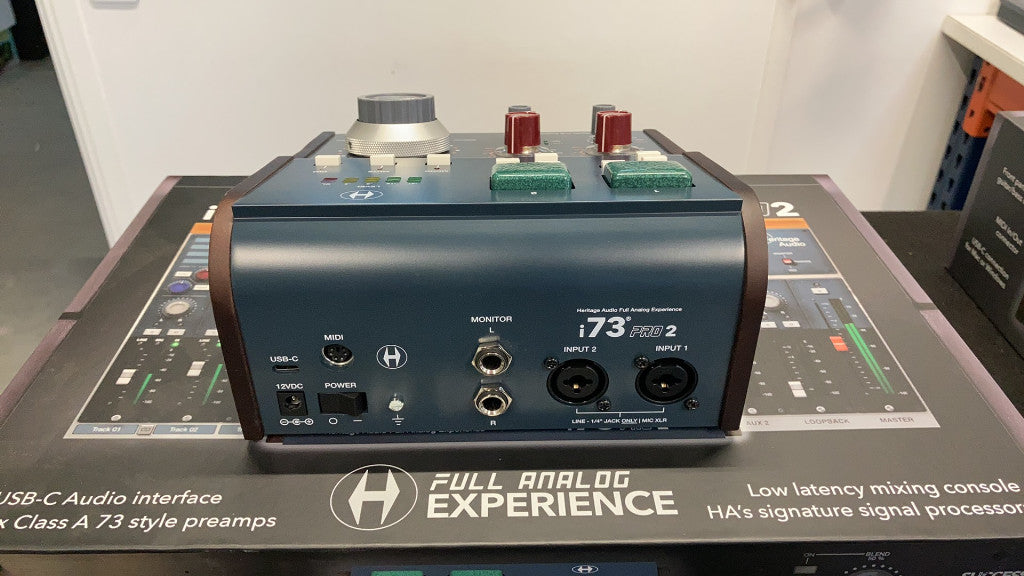 USB-C 2IN/4OUT Pré-amplificadores estilo 73 - Stock B