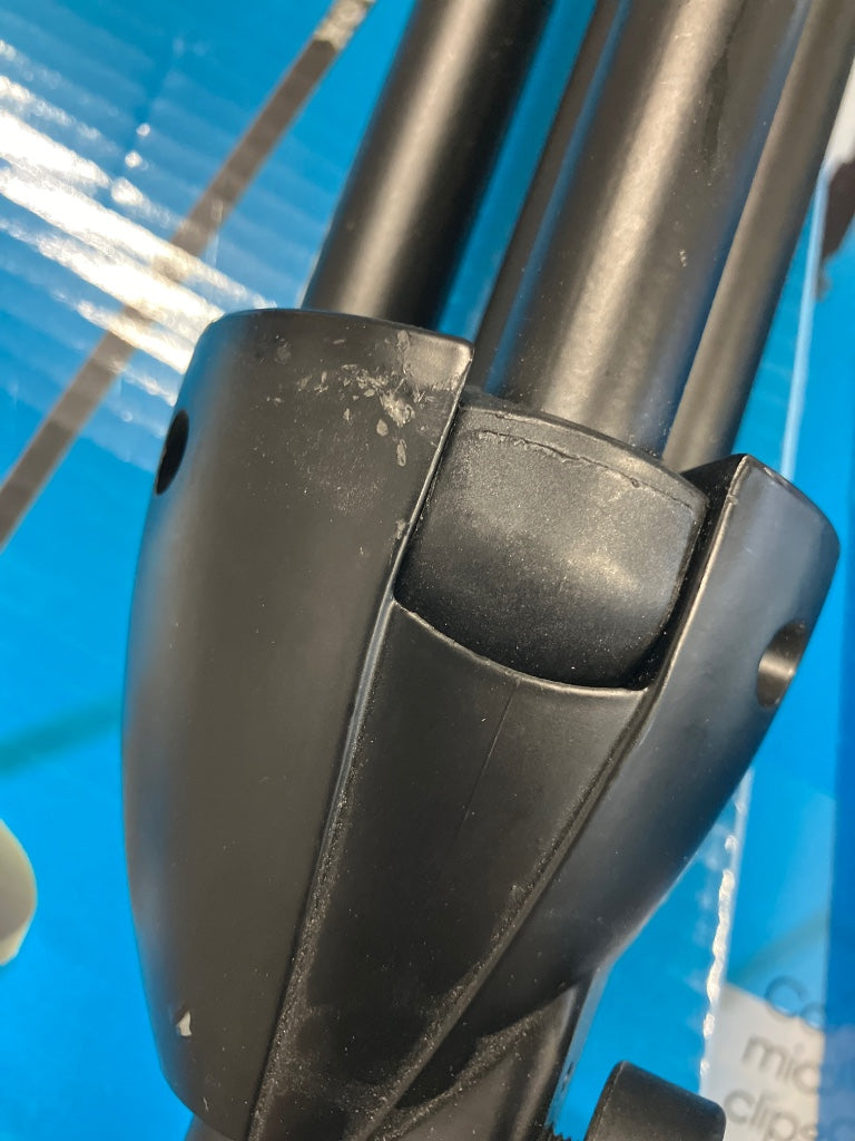 A514 Suporte preto - Stock B
