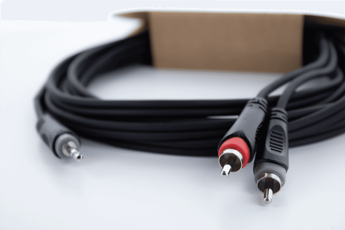 Cabo Y Divisor de Minijack Estéreo / 2 RCA 1 M