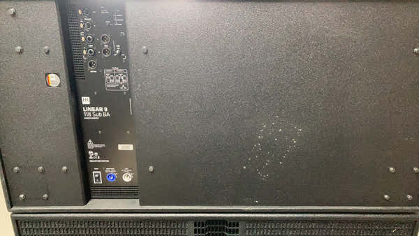 HK Audio Subwoofers amplificados - Amplificador de 18" - Stock B