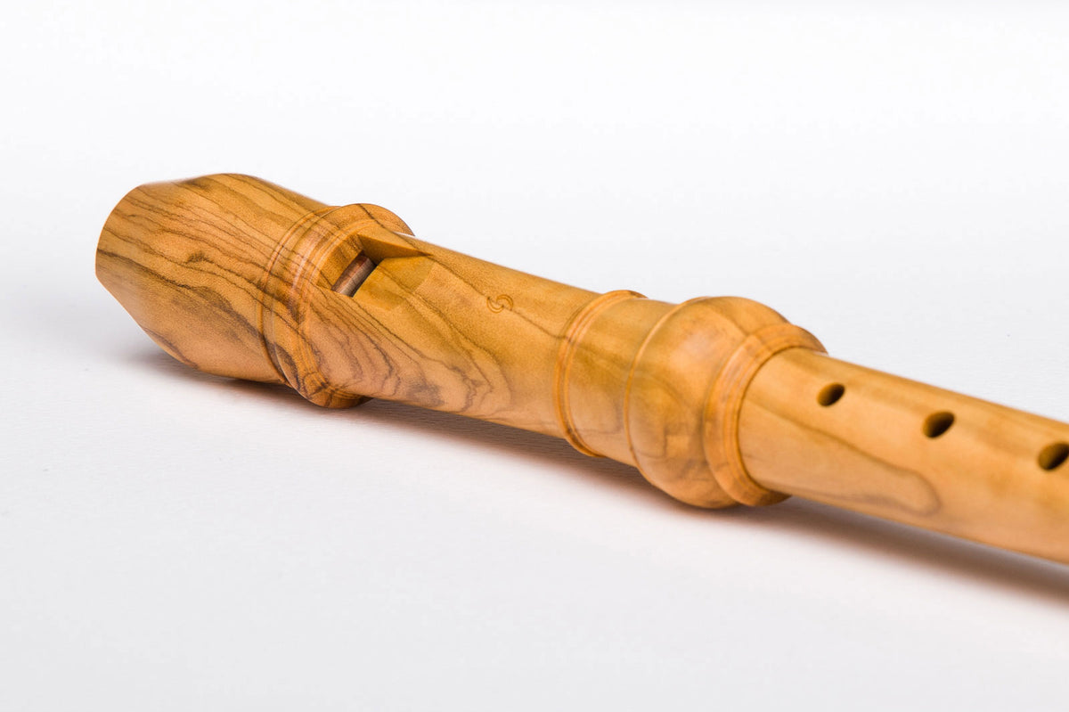 Denner Soprano 5123 - Oliveira (digitação barroca)