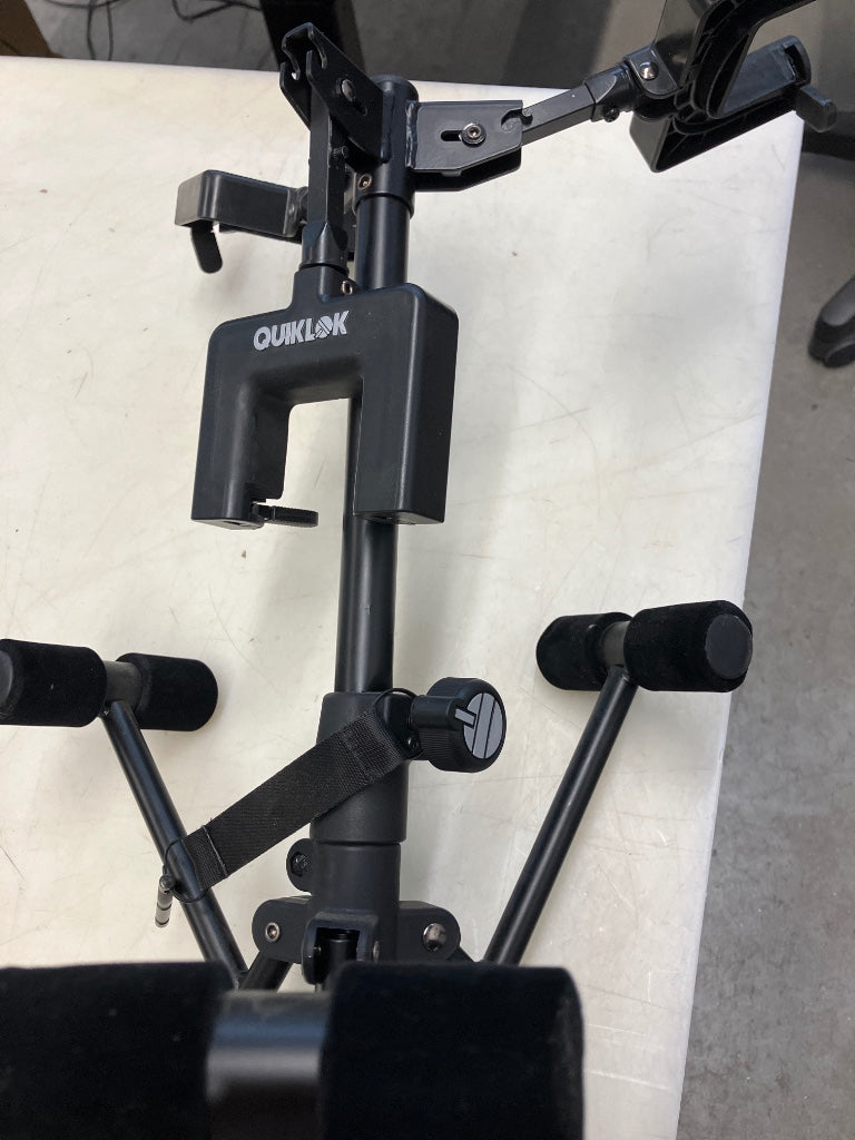 GS538 Suporte universal triplo para guitarra - Stock B