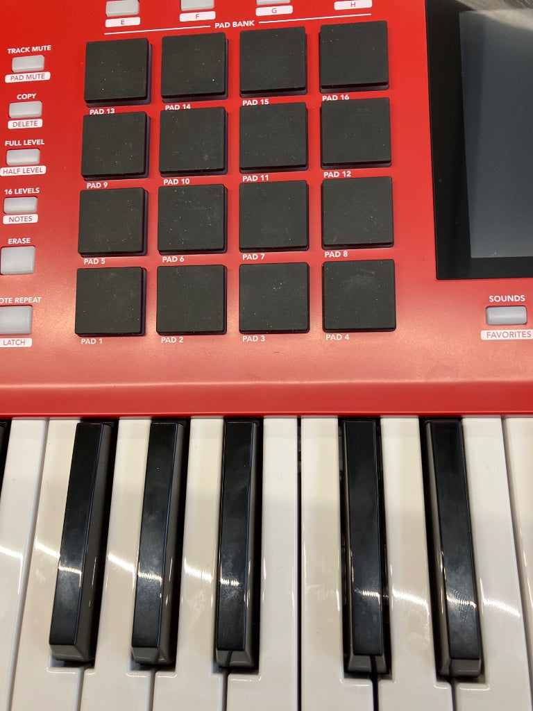 MPC Key 37 - B Stock
