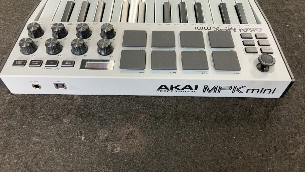 MPK Mini MK3 GR - B Stock