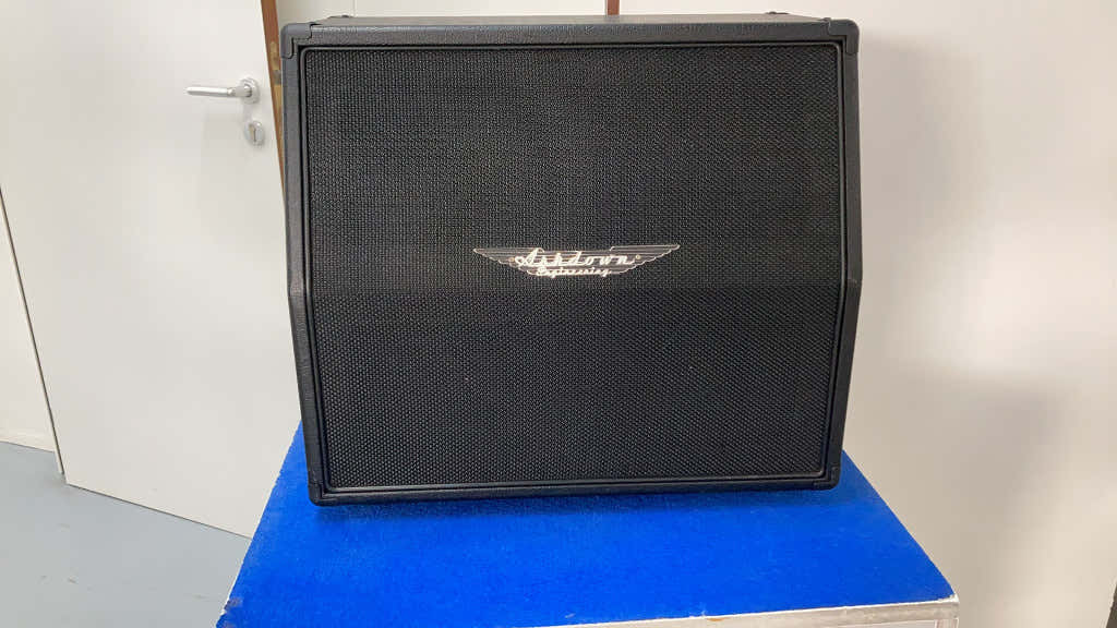 SX 1X12" Celestion Seventy 80 Traseira Fechada Inclinada - Stock B