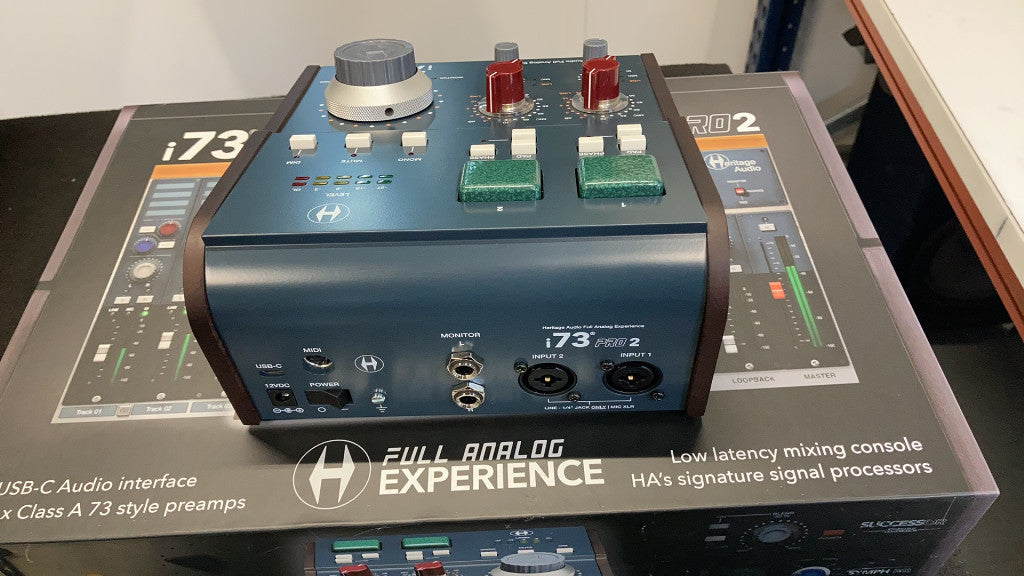 USB-C 2IN/4OUT Pré-amplificadores estilo 73 - Stock B