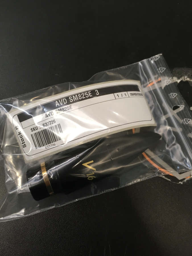 T9 V16 - SM825E - B Stock