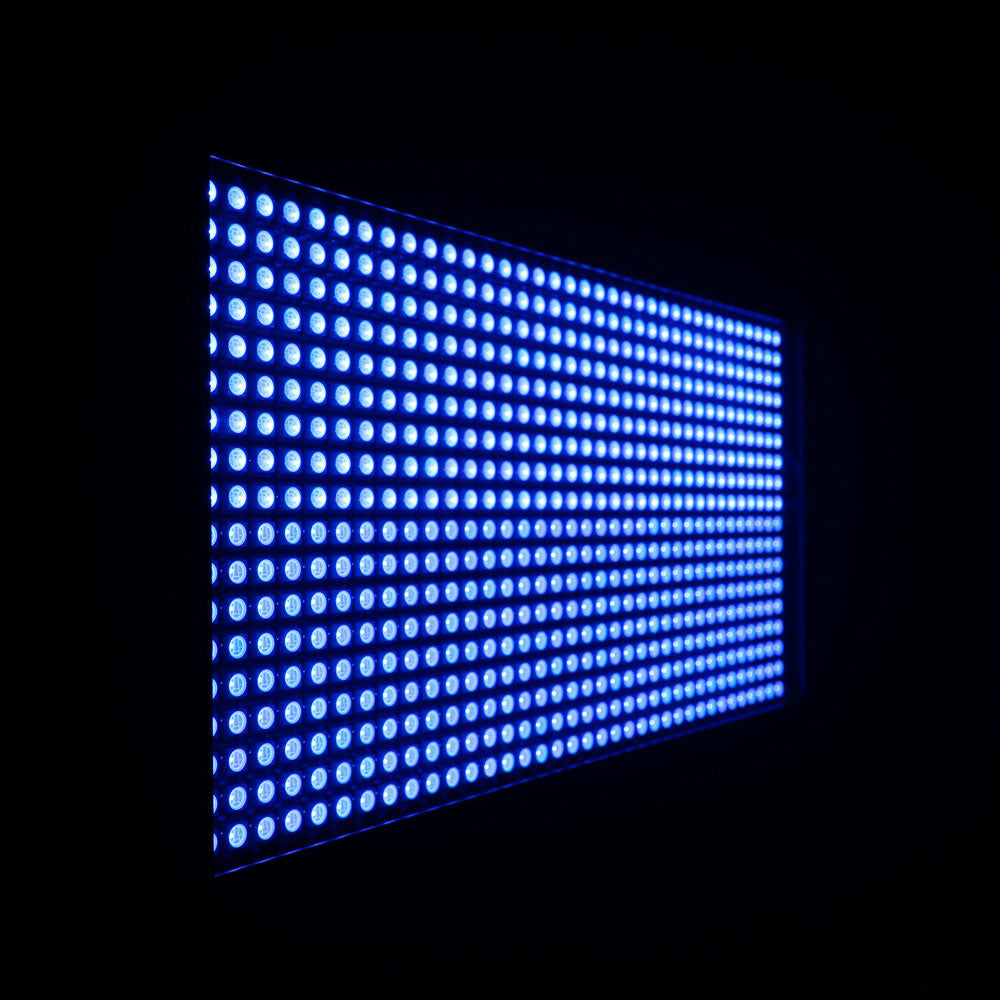 THUNDER WASH 600 RGB - PROJETOR 3 EM 1 (STROBE BLINDER WASH) 648 LEDS 0,2 W RGB