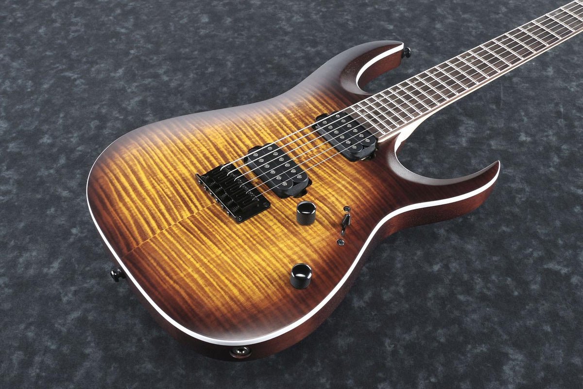 RGA42FM-DEF Olho de dragão Burst Mate Axe
