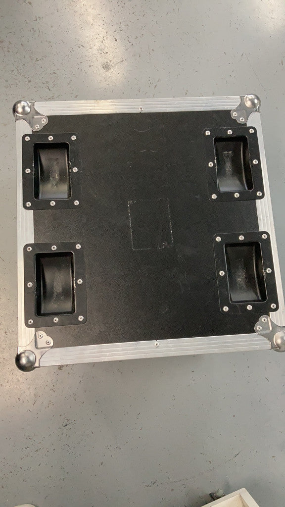 Flight case para 6 Event Par - Stock B
