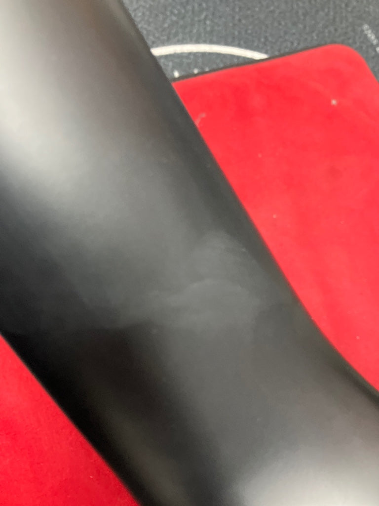 Ec257 Preto Acetinado - Stock B