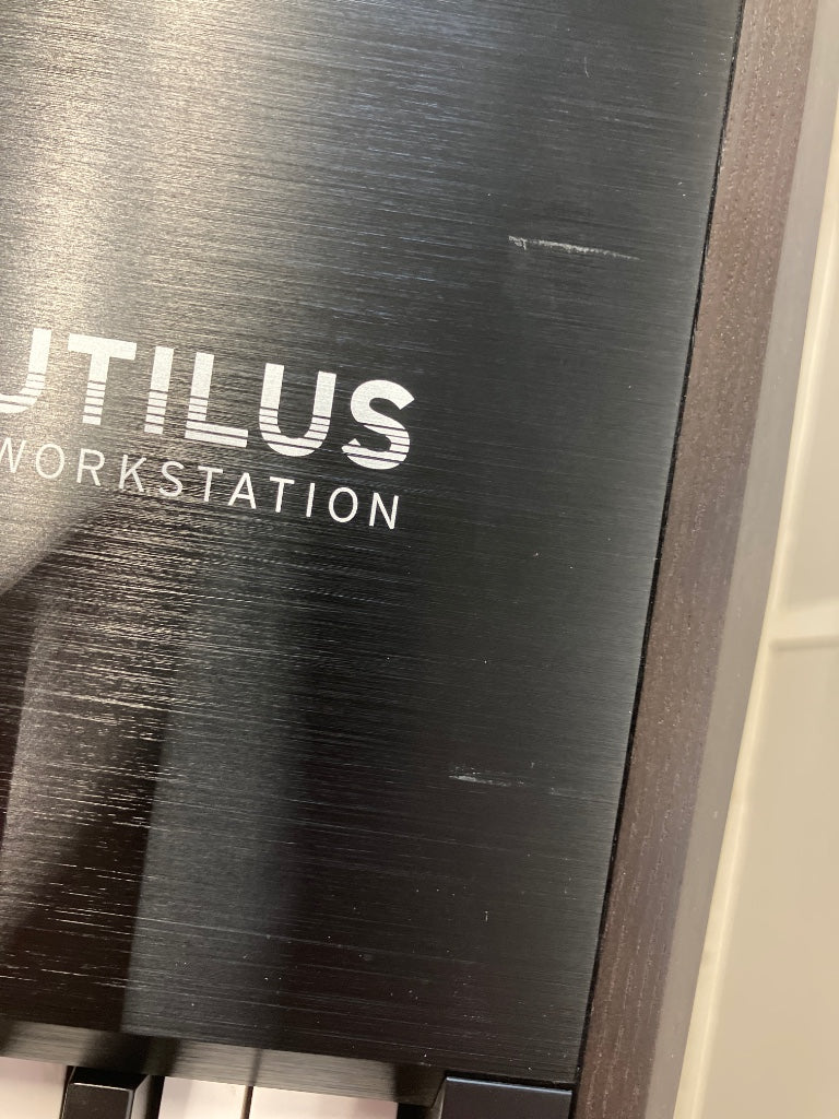 NAUTILUS 88 - B Stock