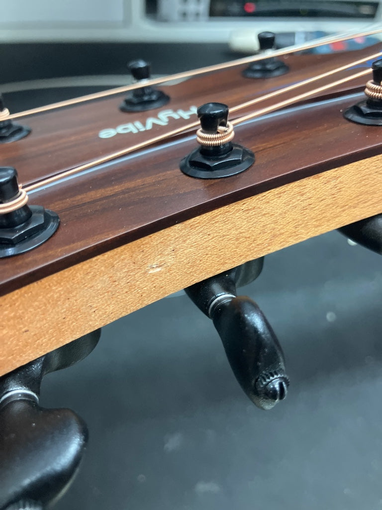 Hyvibe 10 Dreadnought Ctw - Stock B