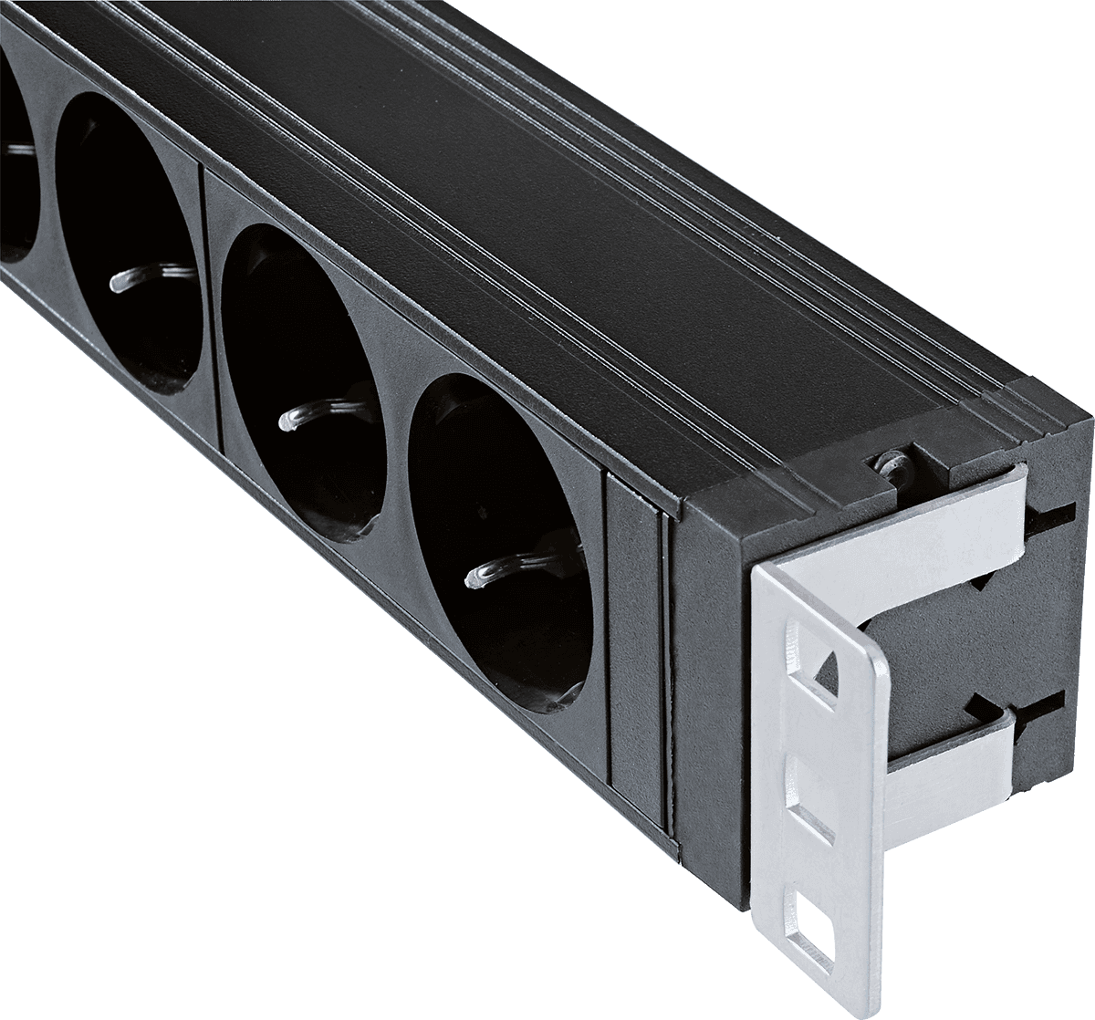 19" 230V RACKMOUNTABLE POWER SOCKET WITH 7 SOCKETS + INTER.