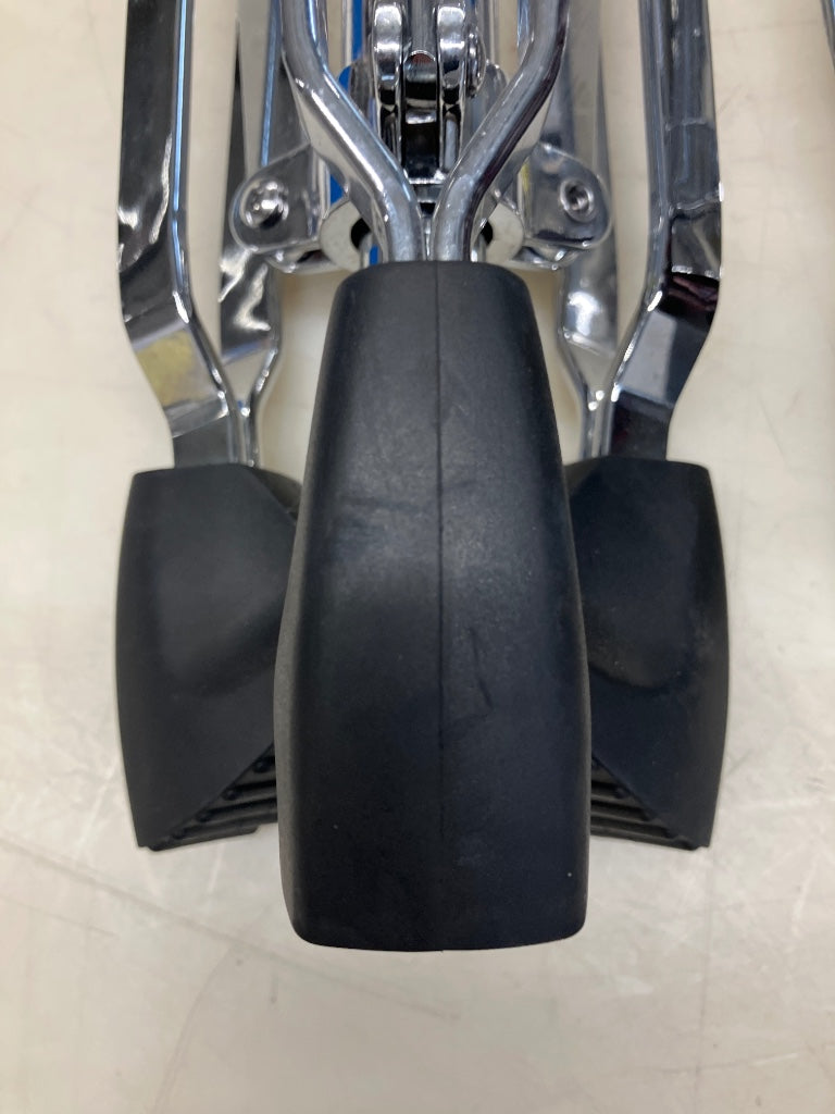 BCS220D - Suporte de haste dupla com base dupla - Stock B