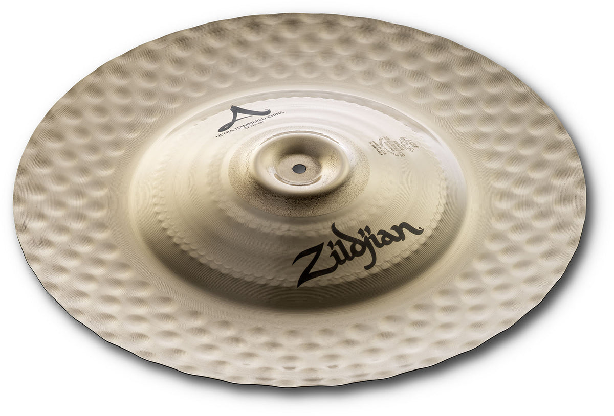 A 21" ULTRA HAMMERED CHINA