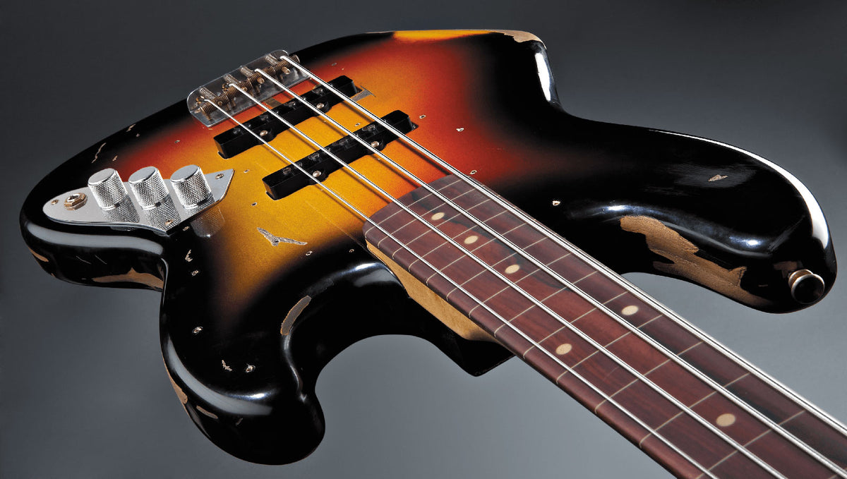 Jazz Bass Jaco Pastorius Sem trastes Relic Sunburst de 3 cores Artist 2025
