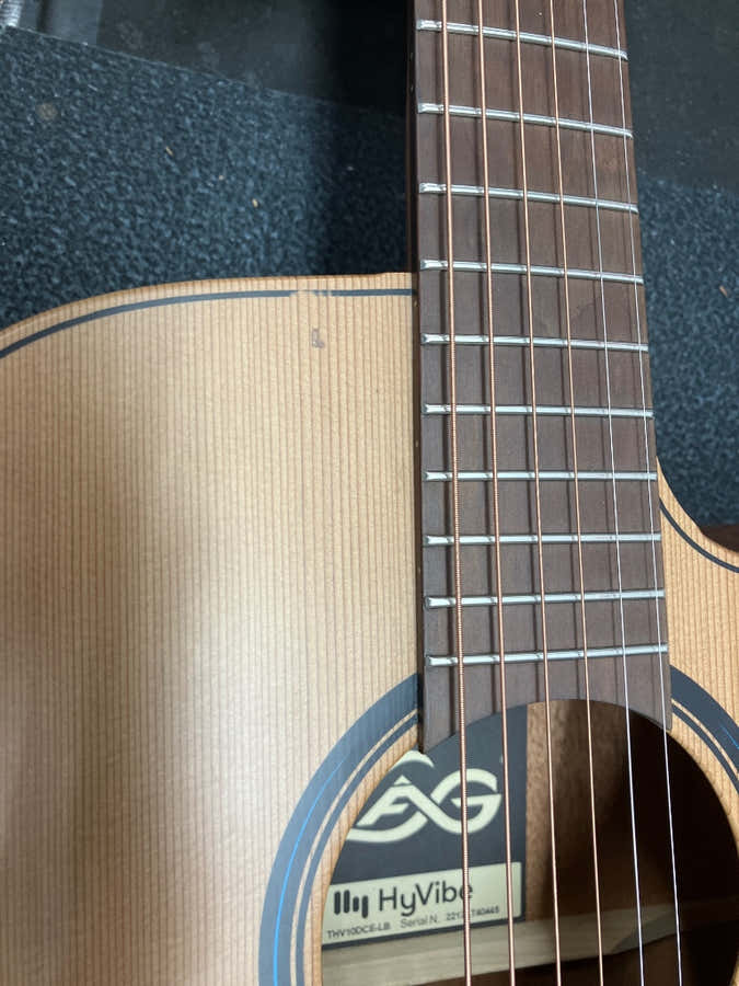 HyVibe 1 Série 10 Dreadnought Ctw - Stock B